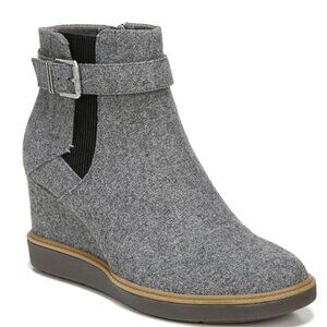 Jacinda Womens Faux Suede Buckle Ankle Boots